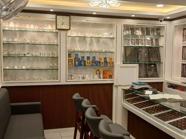 Jewellery Showroom Interior - Coonoor