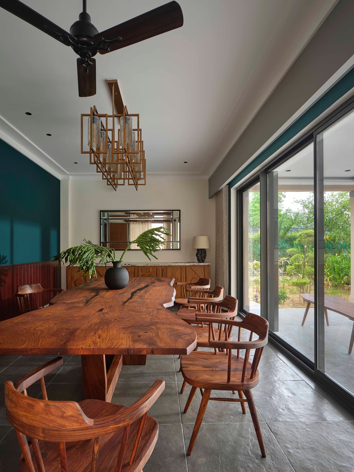 An interplay of tradition and modernity—eclectic interiors designed with bold confidence and timeless grace.